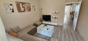 Iras Square Apartment with Free Parking