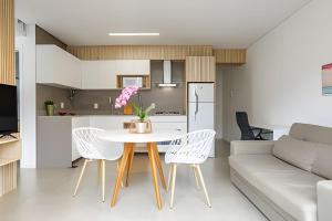 Apto próximo ao shopping Beira Mar Florianópolis