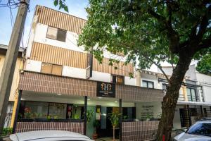 Hotel Laureles de Aburrá - Отели, Медельин