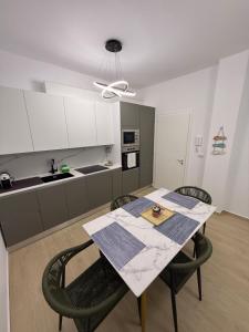 Hi Mare Apartments 1