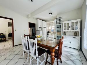 Casa dos Golfinhos - Praia de Palmas a 100m do mar