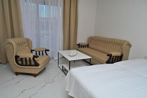Stay at Jimi Ulcinj
