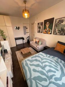 Charmant studio deux min métro