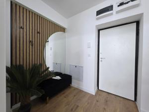 Ivory Green Studio - Free Parking