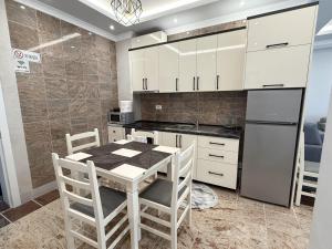 Fishta apartments Q5 35