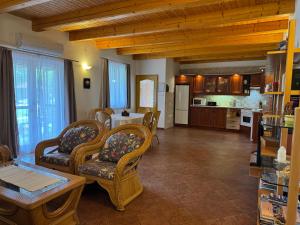 Szőlősgyörök Kun Apartment with 3 bedrooms on 92 in