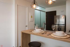 Modern 1BR City View & Gym in San Isidro