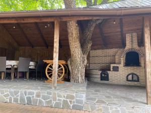 Casa- Dealu Leahului