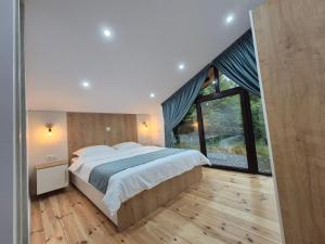 La casa din deal Viseu