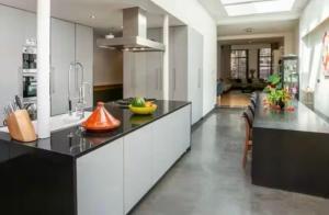 House of Antwerp- 4BDR w Private Garden