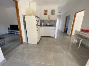 Apartment MiA with WIFi and private garden