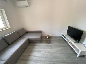 Apartment MiA with WIFi and private garden