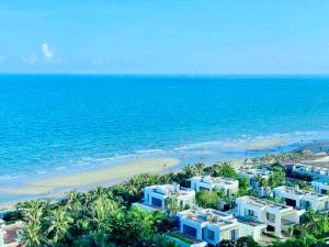 Căn hộ du lịch 2PN Resort biển Long Cung 30m ra đến biển, hồ bơi, bãi biển riêng