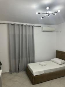 Gold Rooms I