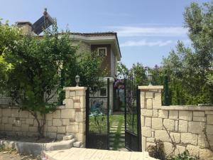 Cesme Alacati Havuzlu Villa