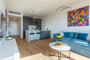 Panoramic Castle View Sky Park