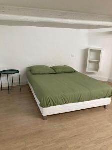 Appartement rénové plein centre