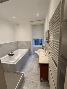 Entire rental in Edinburgh City Centre
