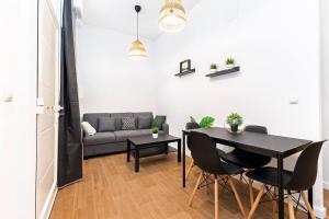 Quiet & Modern Apartment