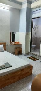 Hotel 16