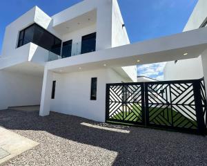 Casa SOLÉA San Carlos