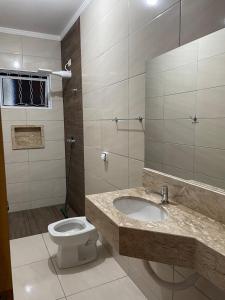 Edícula privativa com piscina climatizada no pé da serra