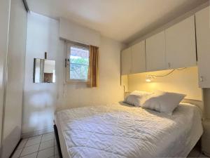 Appartements Appartement cosy 2 pieces - 4 personnes - Six-Fours-les-Plages - FR-1-845-7 : photos des chambres