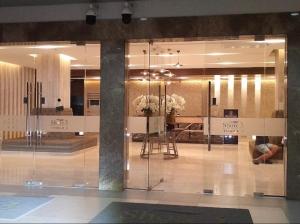 Stylish and Cozy Condo Near Mall of Asia