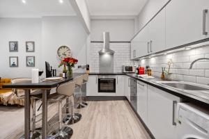 The Kensington Residence - Central London Base