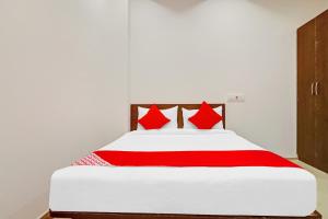Hotel O R Square Near LB Nagar Metro Station