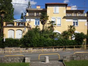 Tivoli Apartment 