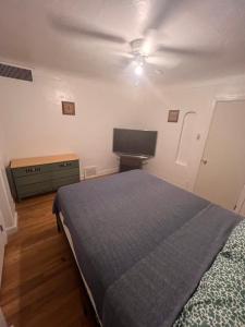Downtown Neighborhood Room 2