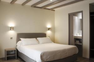 Hotels Hotel de la Couronne : photos des chambres