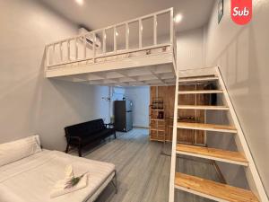 Loft & Cozy Stay near Lee Garden