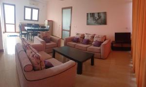 Paradise Beach Resort & Diving school