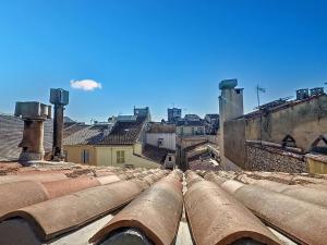 SUPERBE STUDIO Marché Forville