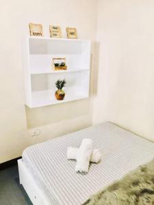 Close by landmarks and airport