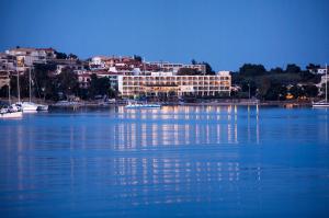Nautica Bay Hotel