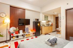 Roam & Rest Staycation near NAIA Manila Airport and free WiFi