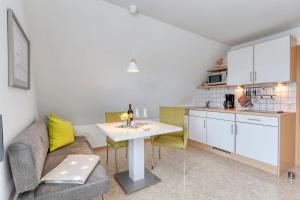 Lüttje Ginsterhuus - Ferienwohnung Inselfeuer