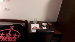 Single Room with Shared Bathroom room in Hostel IN Club