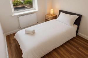 Charming 4-Bed Retreat in the Heart of Churchill