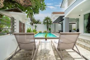 7BR Grand Pool Villa in heart Patong