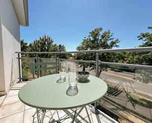 Appartements T2 au calme, balcon et parking a 10 min du centre : photos des chambres