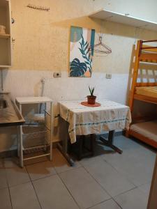 Pousada Suítes Individuais ou Grupo até 9 hóspedes Oscar Freire NUBANK HC