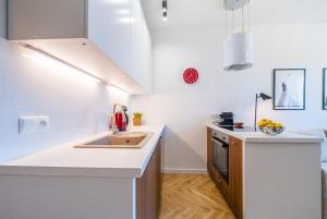 Stylowy apartment dla 4 osób w centrum Gdyni, 2 oddzielne sypialnie, blisko skm, 20minut spacerem do morza