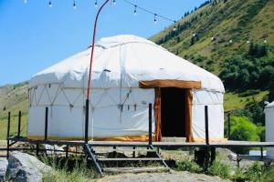 Отель юрта Kolsay