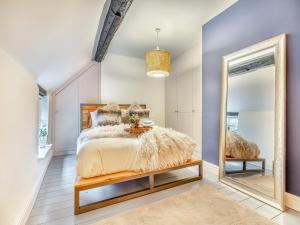 The Wild Cherry Tree Retreat