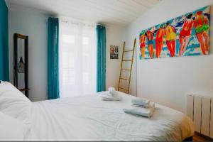 Maisons de vacances Charming village house with courtyard : photos des chambres