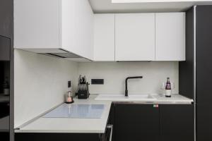 AZULIS 1 Pisano 2BR with 2 Terraces, Garden & Parking, Aldo Moro Olbia